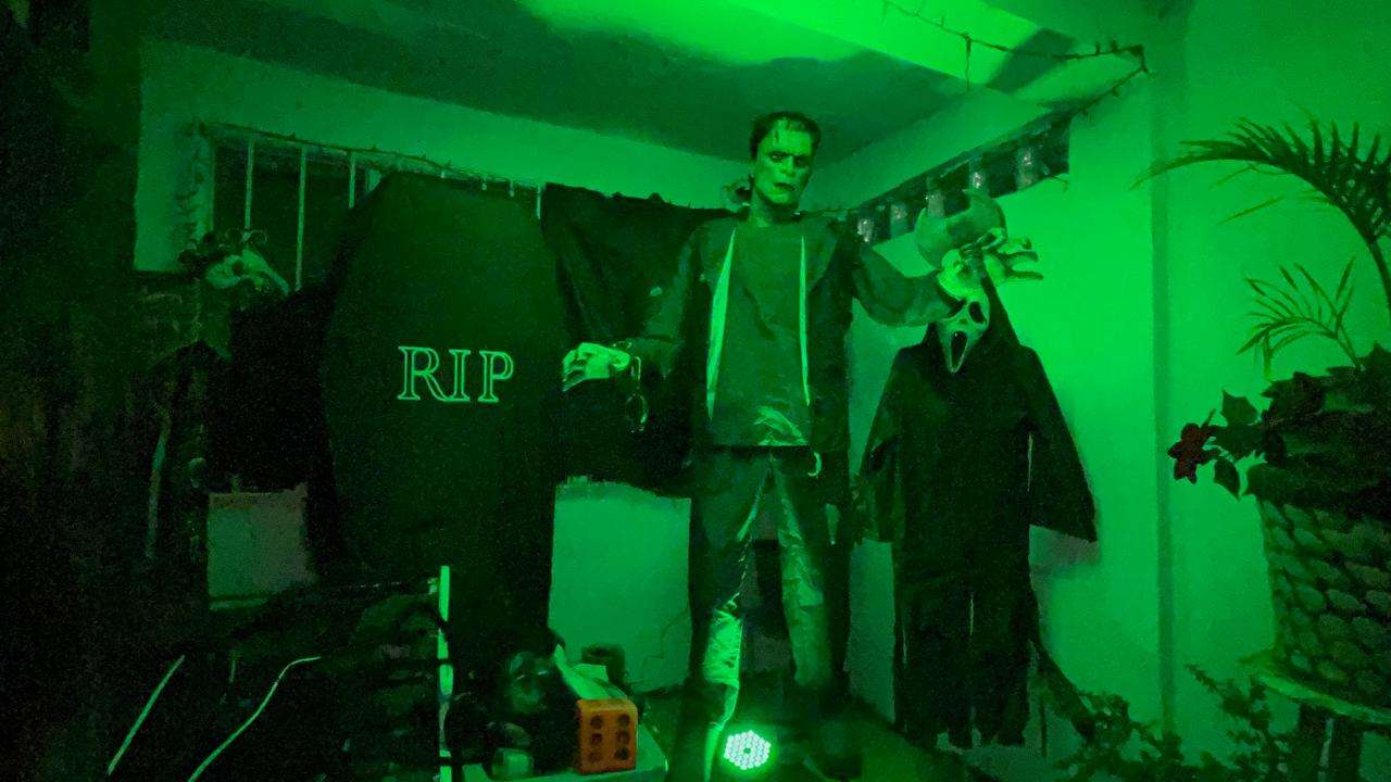Causa furor casa del terror en el Panorámico por Halloween