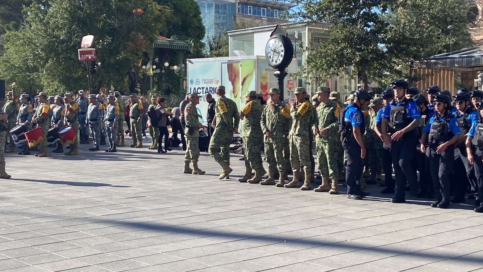 Izan bandera por el 60 aniversario del Plan DN-lll-E