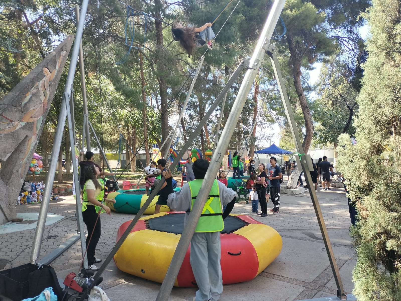 Disfrutan chihuahuenses de un Domingo Feliz en la Ciudad Deportiva
