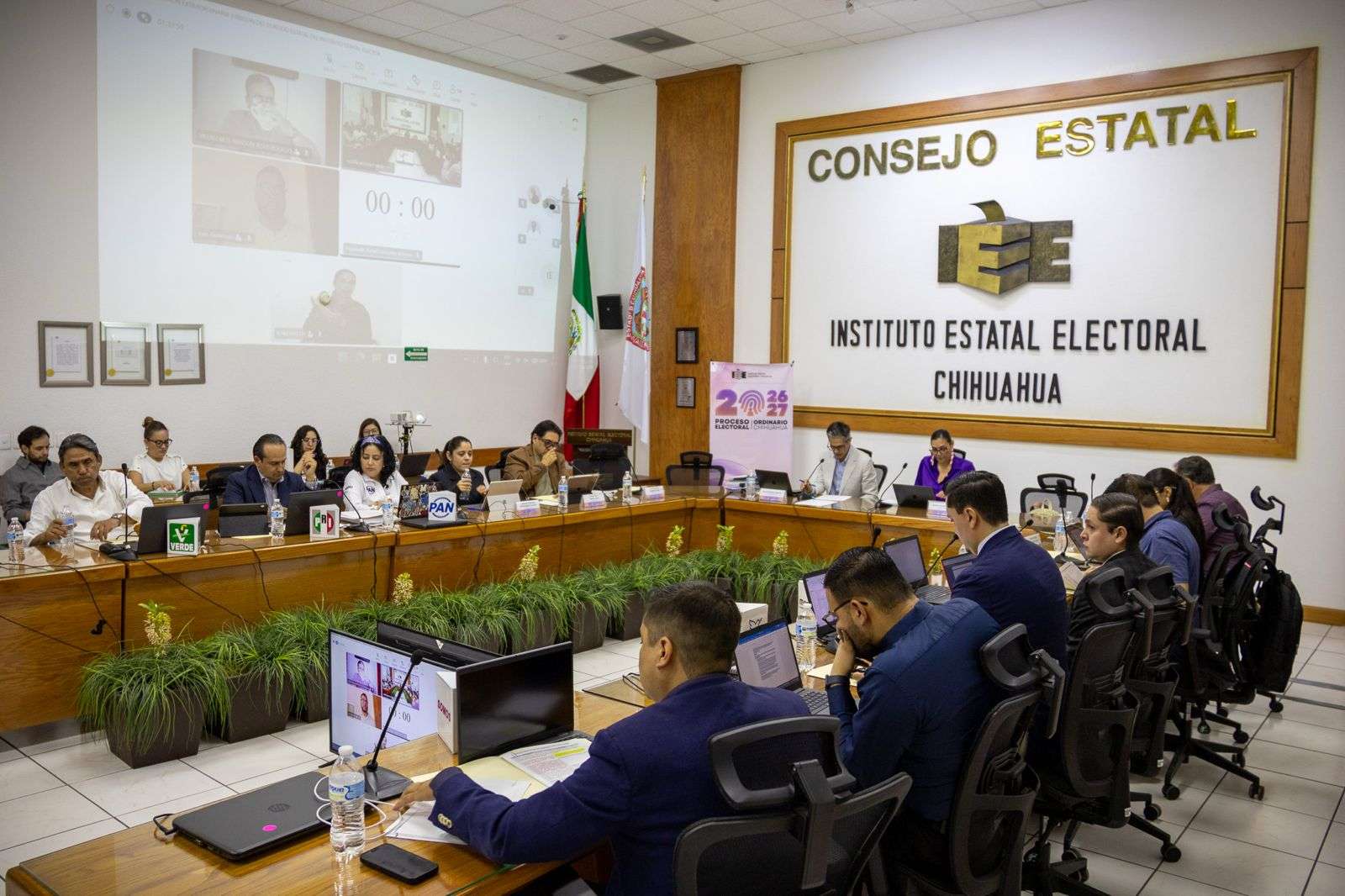 Aprueba IEE reglas de paridad; exige postular mujeres en 5 alcaldías