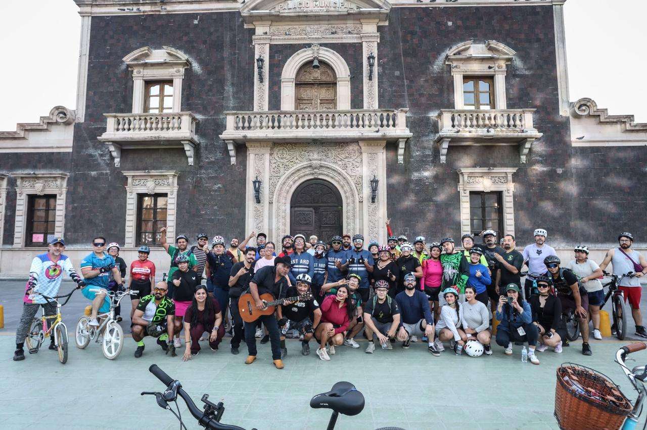 Responden ciclistas a rodada organizada por Resiliencia