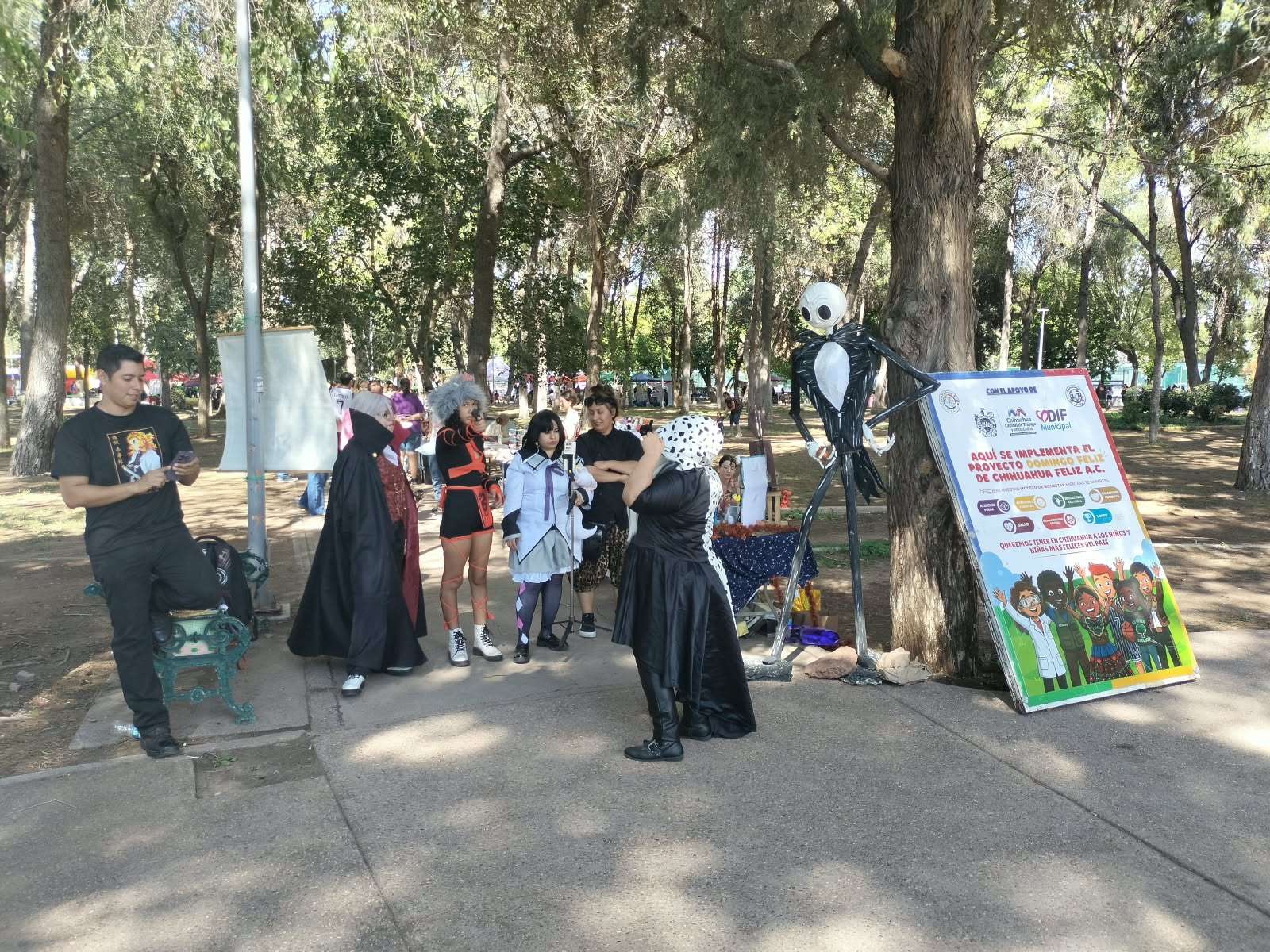 Disfrutan chihuahuenses de un Domingo Feliz en la Ciudad Deportiva