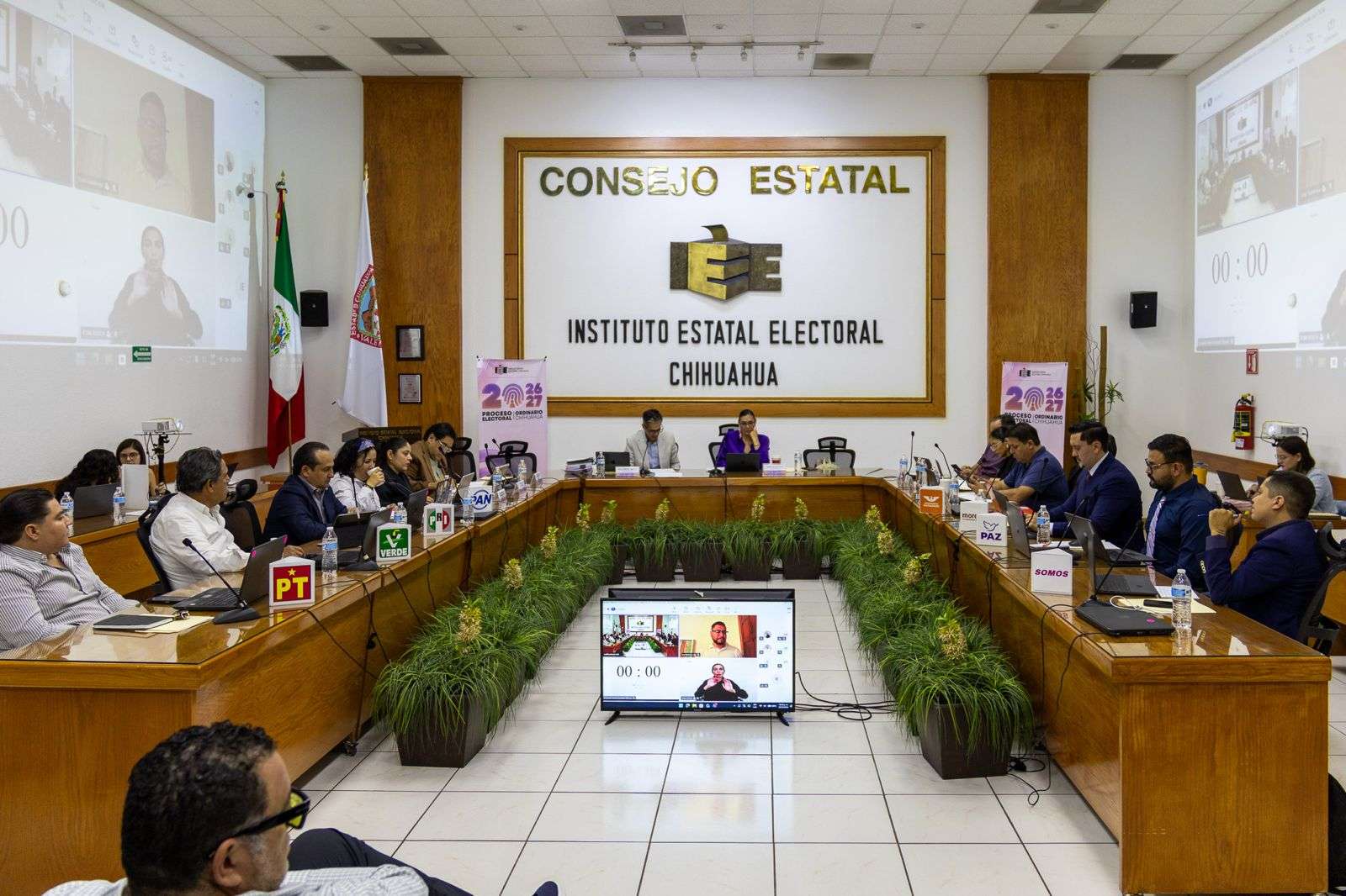 Aprueba IEE reglas de paridad; exige postular mujeres en 5 alcaldías