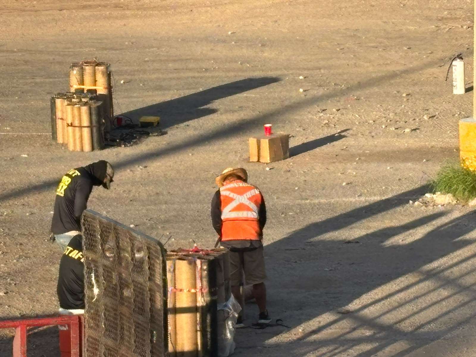 Verifica Protección Civil pirotecnia previo a festejos en Plaza del Ángel 