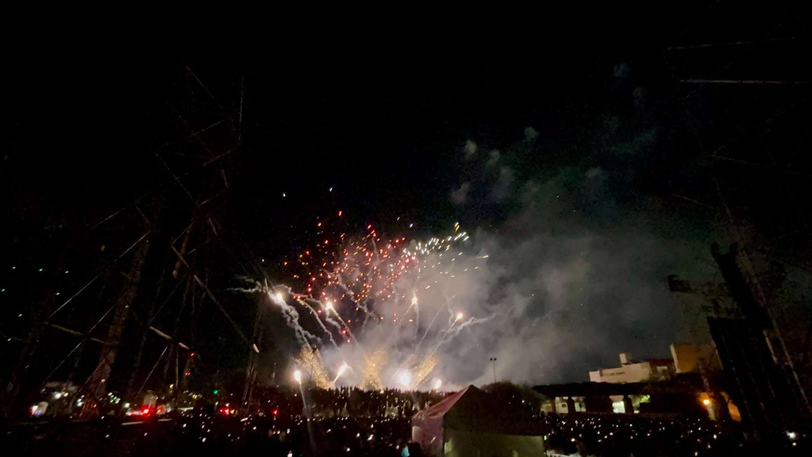 Cierra Ficuu 2026 con música de Alejandro Fernández y fuegos artificiales 