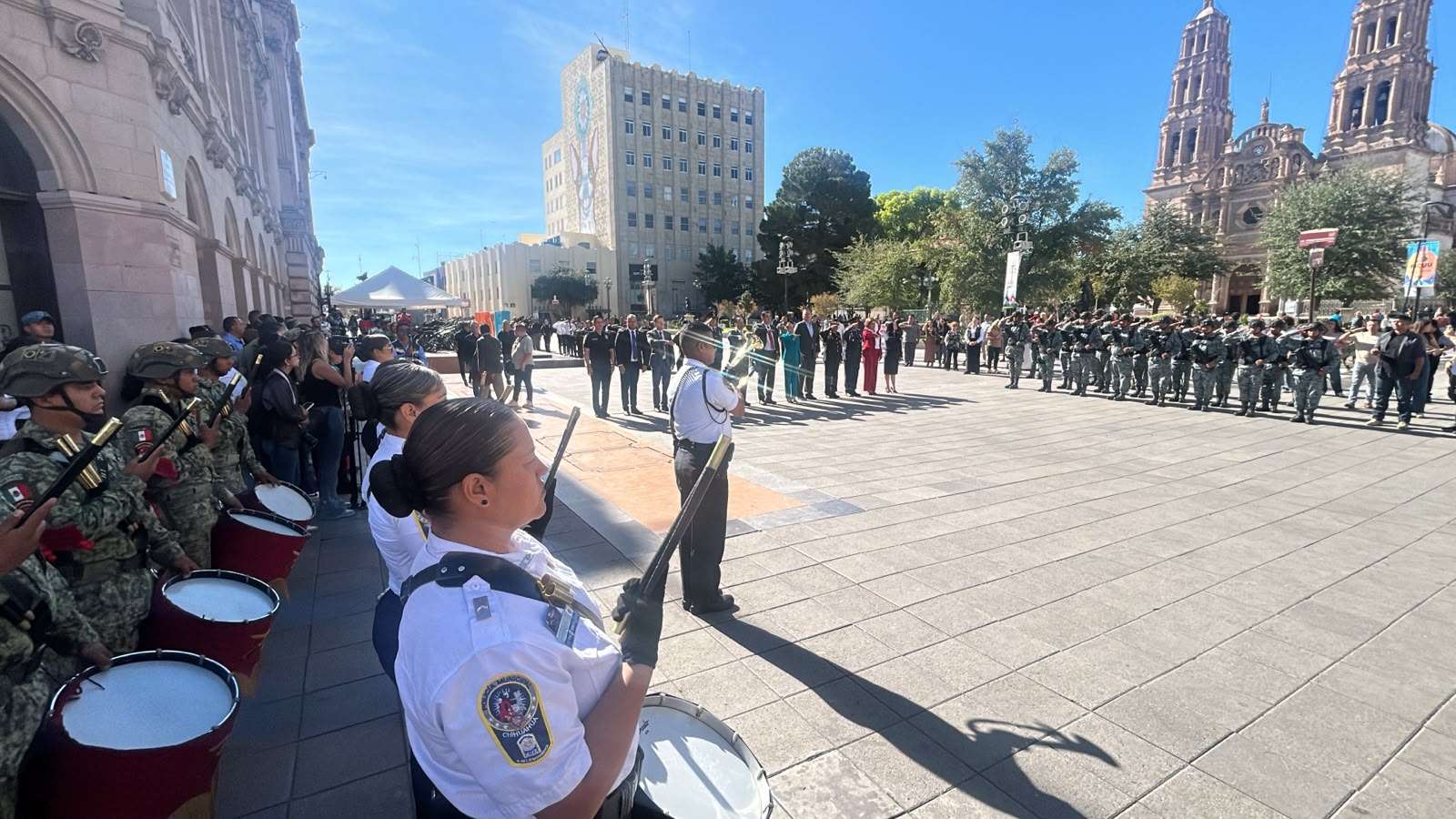 Conmemoran el 317 aniversario de Chihuahua en Plaza de Armas