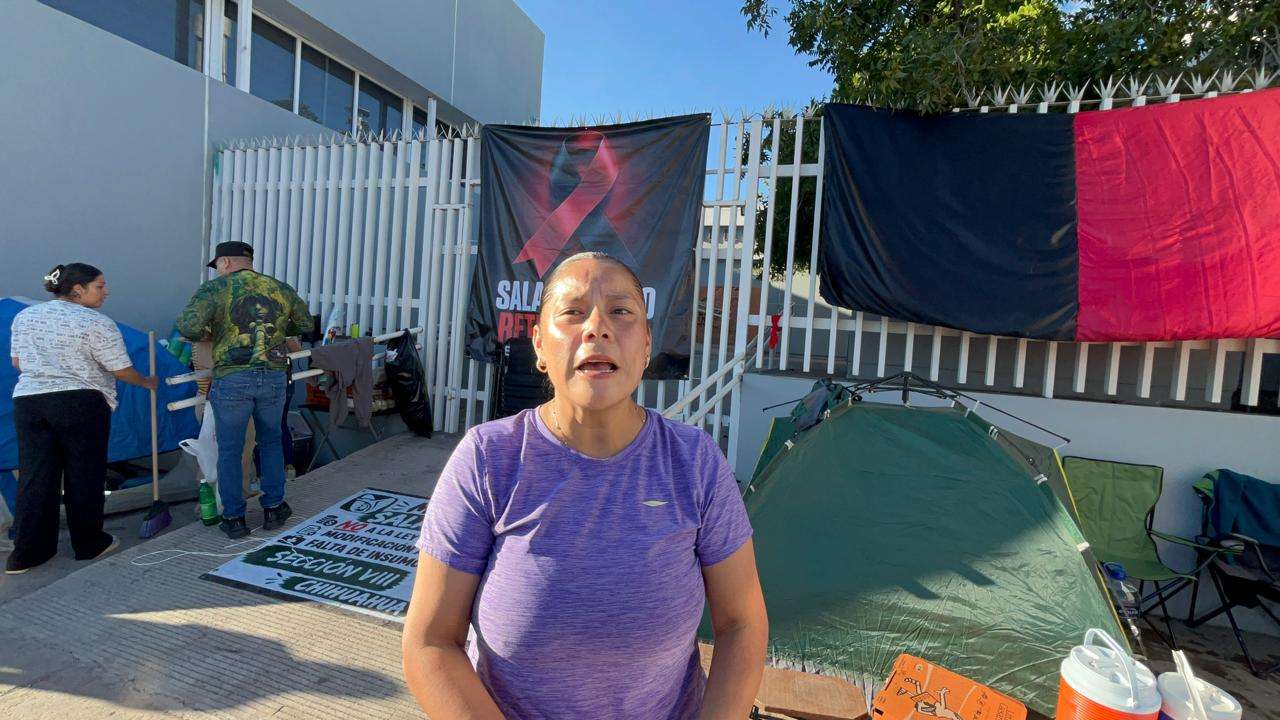 Emplazan a huelga trabajadores del Imss; convocan a marcha