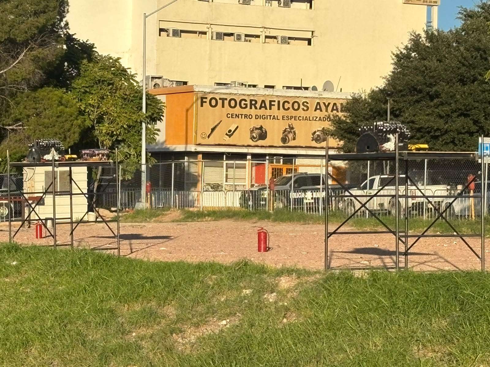 Verifica Protección Civil pirotecnia previo a festejos en Plaza del Ángel 