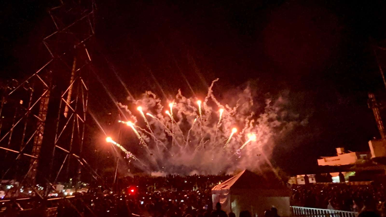 Cierra Ficuu 2026 con música de Alejandro Fernández y fuegos artificiales 