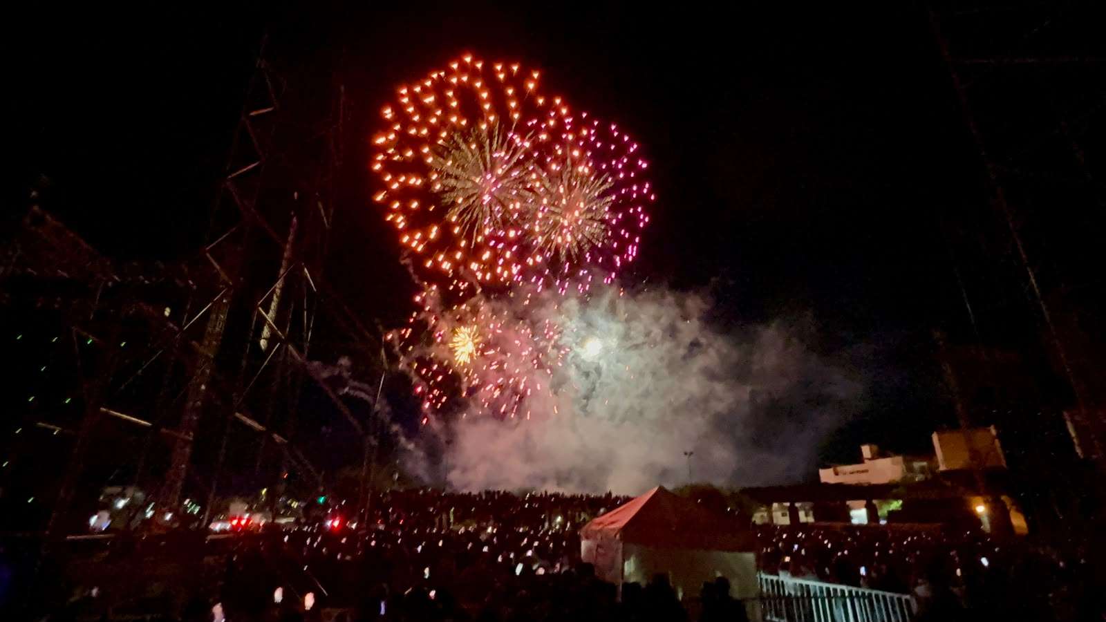 Cierra Ficuu 2026 con música de Alejandro Fernández y fuegos artificiales 