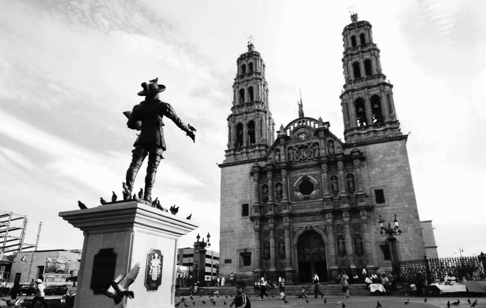 Conmemoran tres fechas históricas este 12 de octubre en Chihuahua 