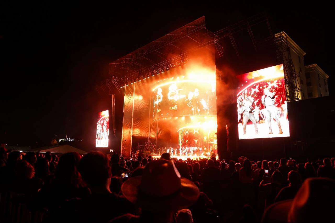 Cierra Ficuu con 40 mil asistentes en concierto de Alejandro Fernández 