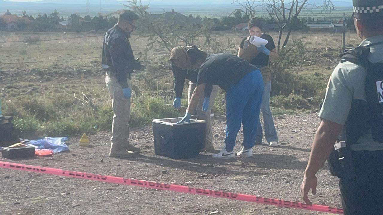 Hallan dos cabezas humanas en hielera en carretera a Cuauhtémoc 