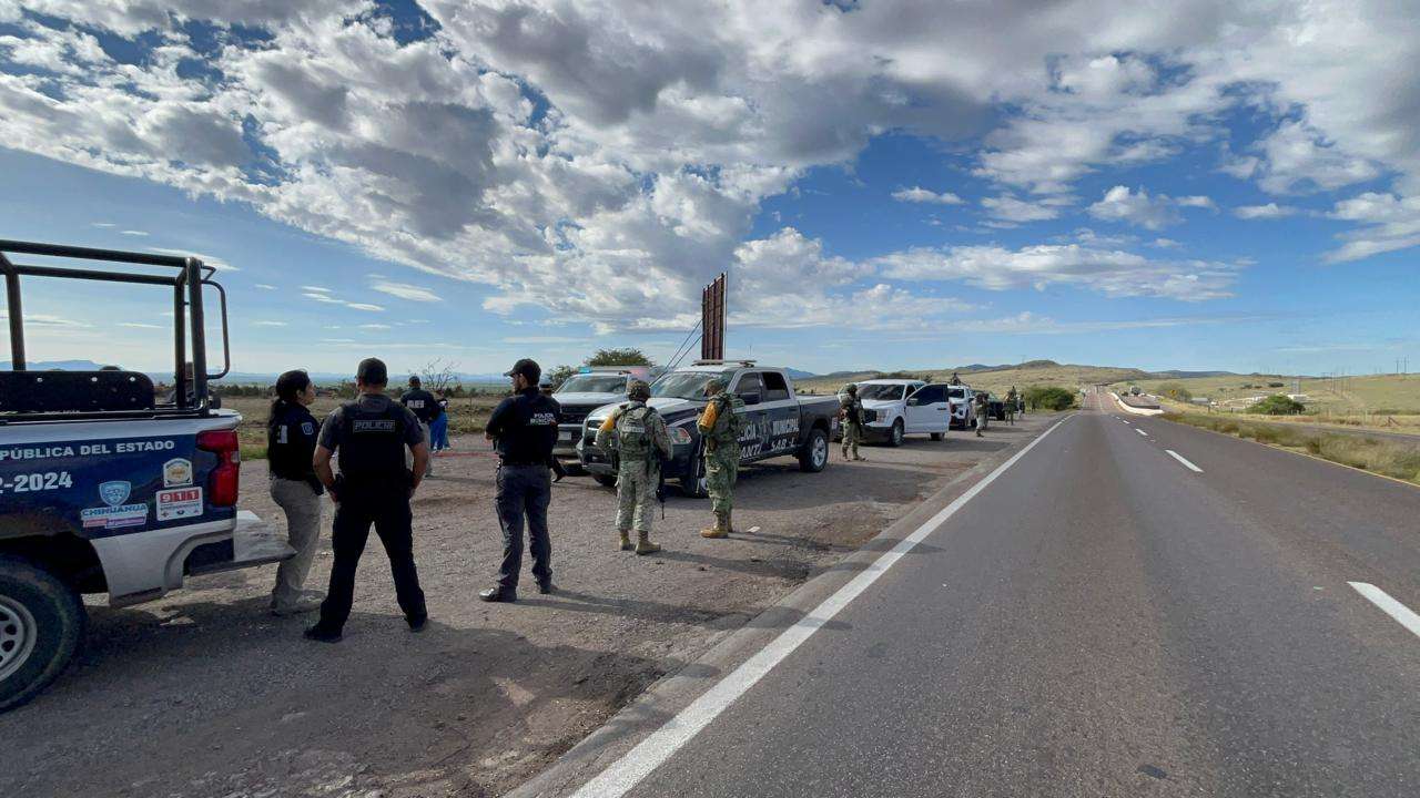 Hallan dos cabezas humanas en hielera en carretera a Cuauhtémoc 
