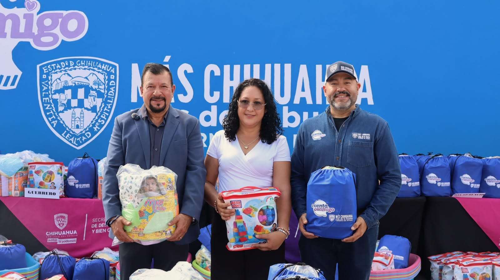 Entrega Desarrollo Humano kits de apoyo infantil en 12 municipios