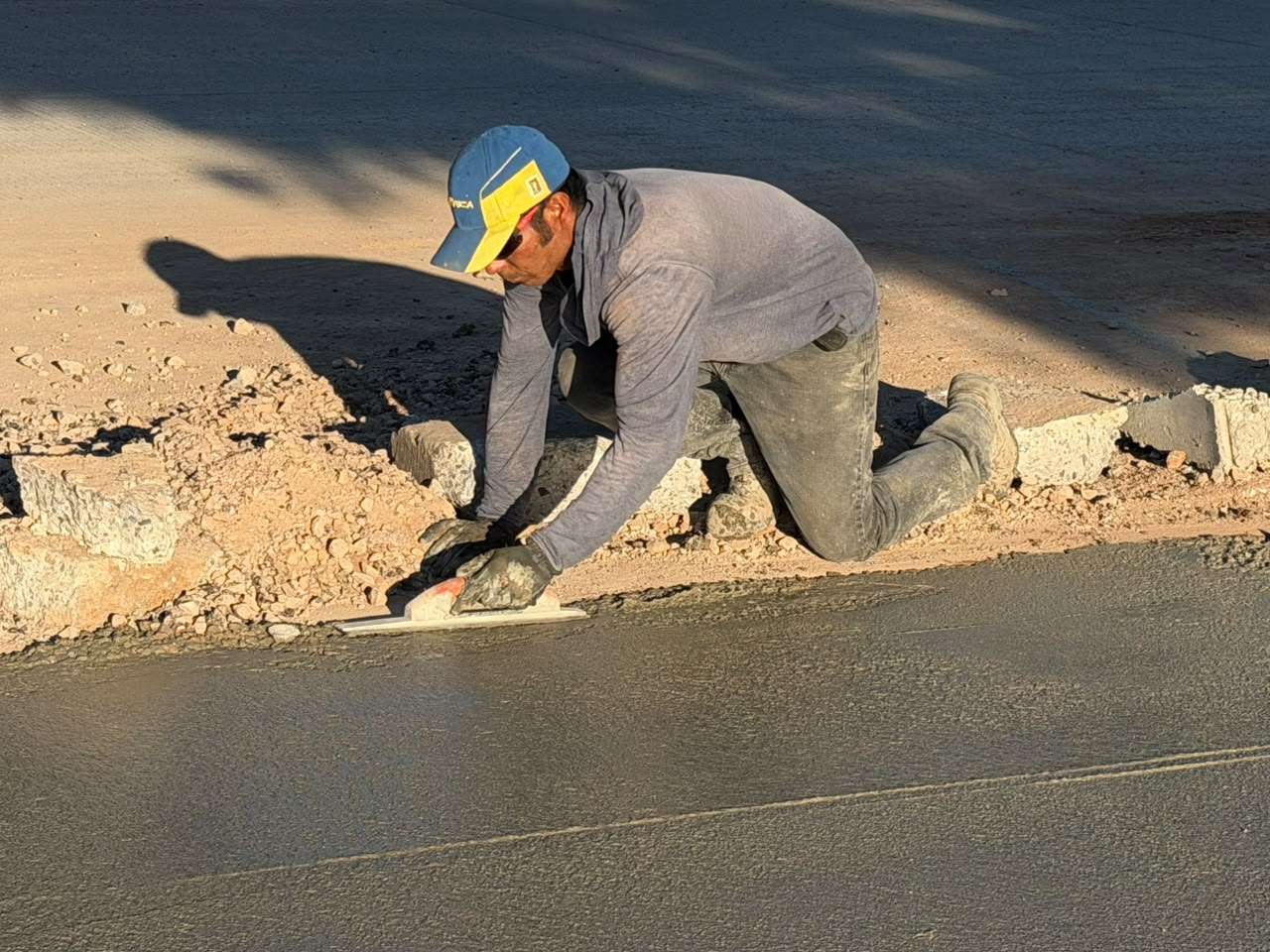 Avanza 50% pavimentación de la calle Francisco I. Madero 