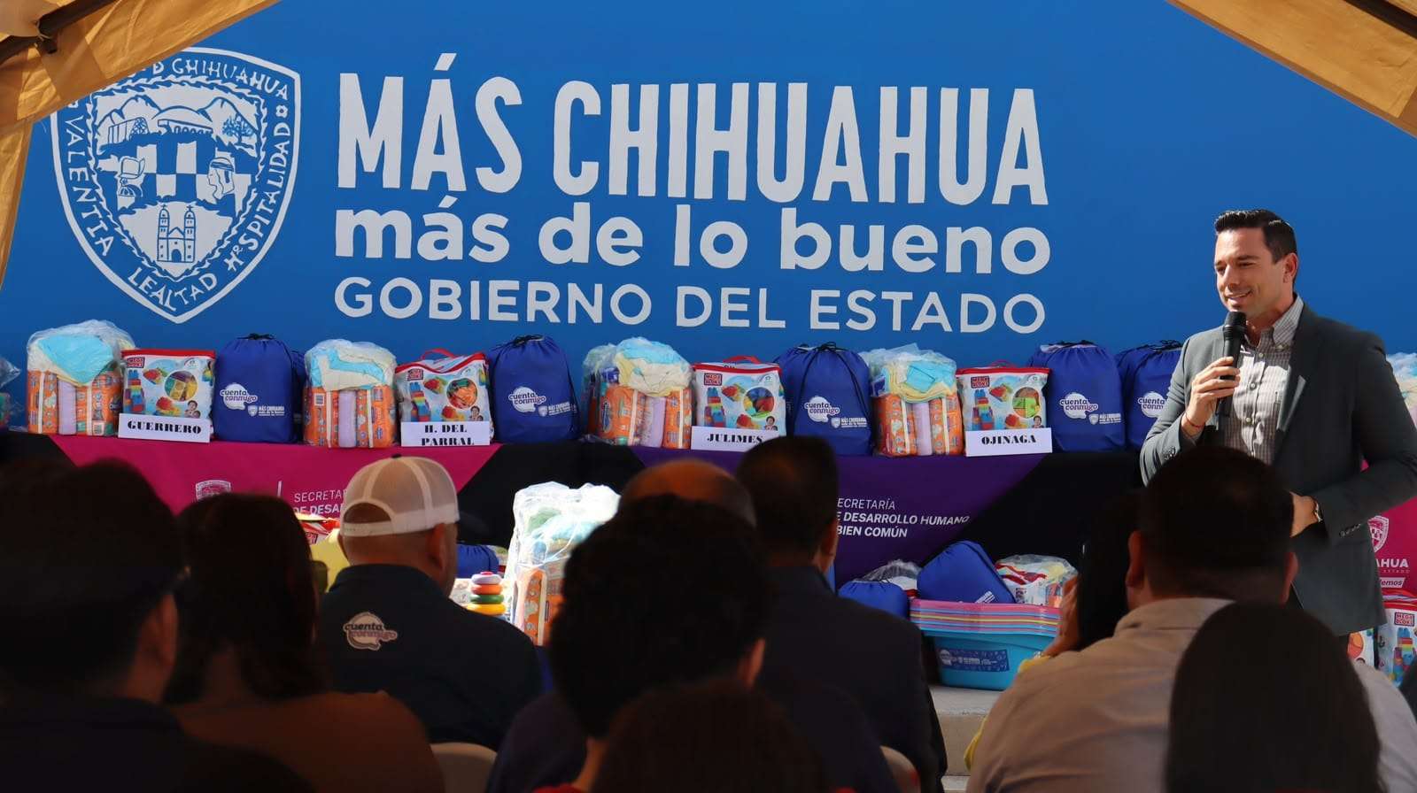 Entrega Desarrollo Humano kits de apoyo infantil en 12 municipios