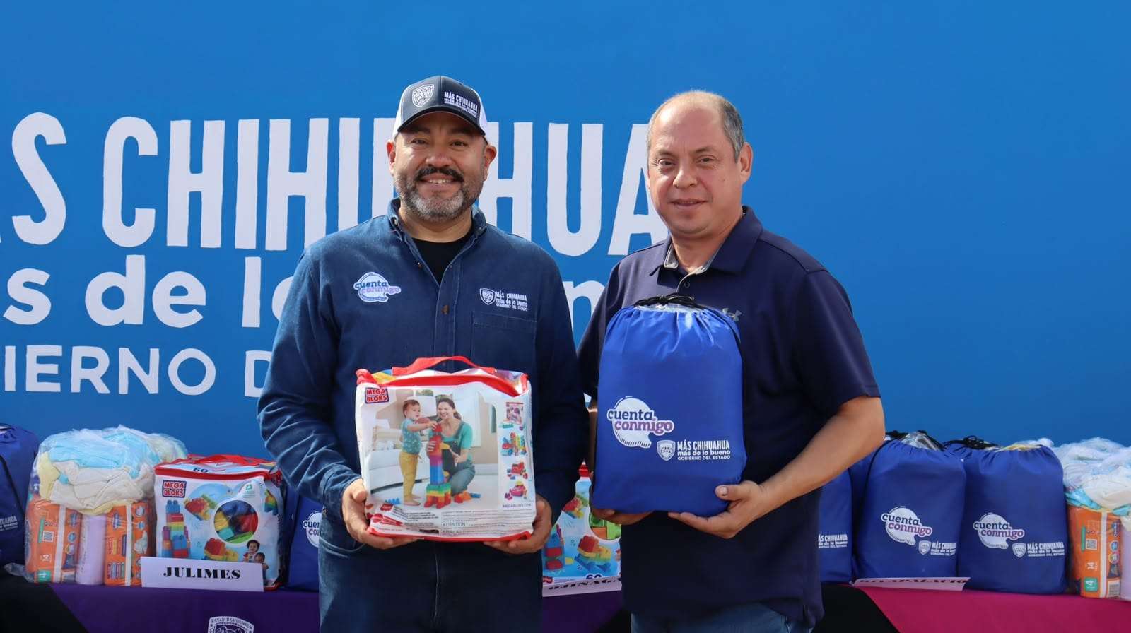 Entrega Desarrollo Humano kits de apoyo infantil en 12 municipios