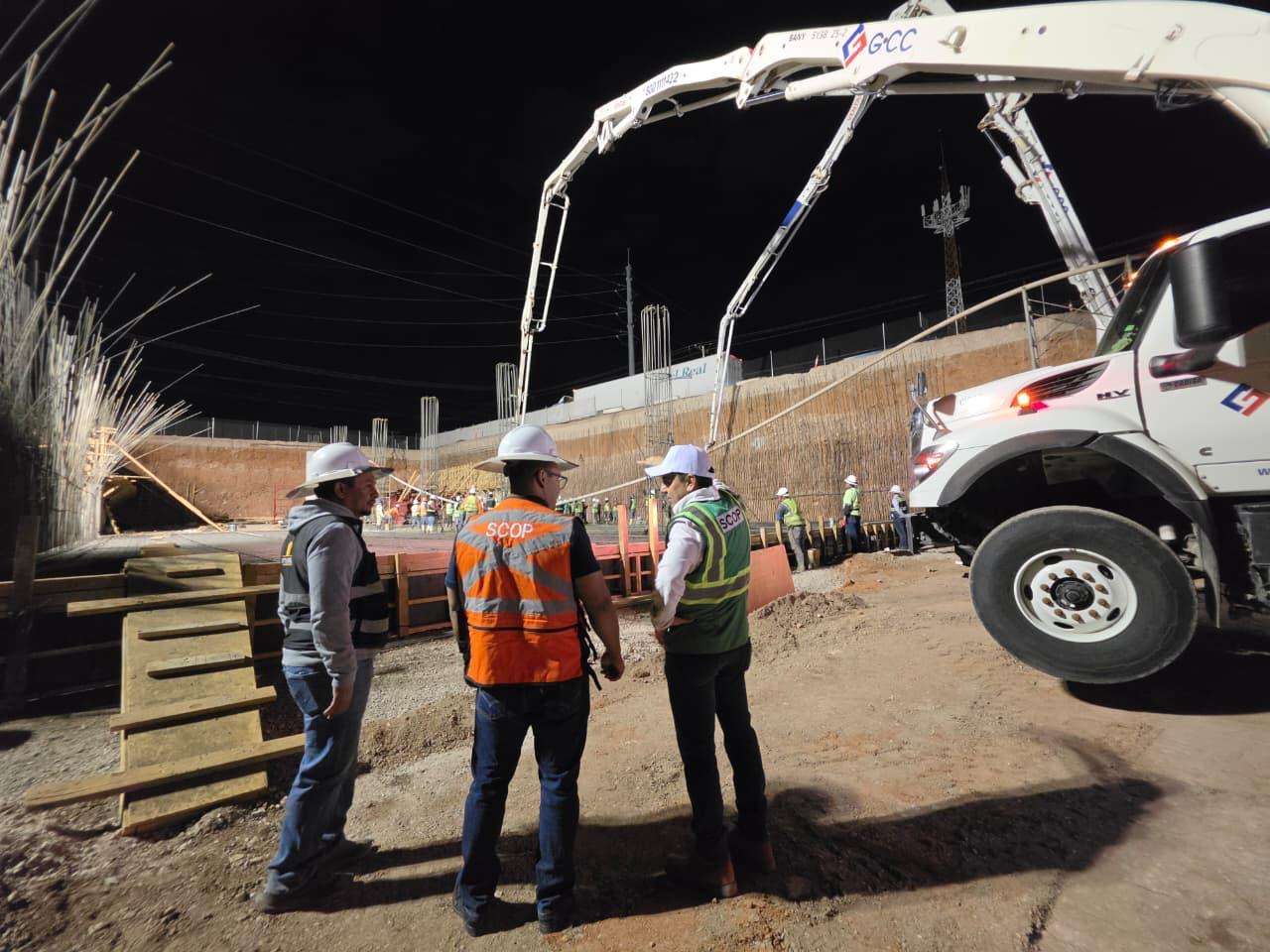 Aceleran trabajos nocturnos en paso inferior Los Arcos