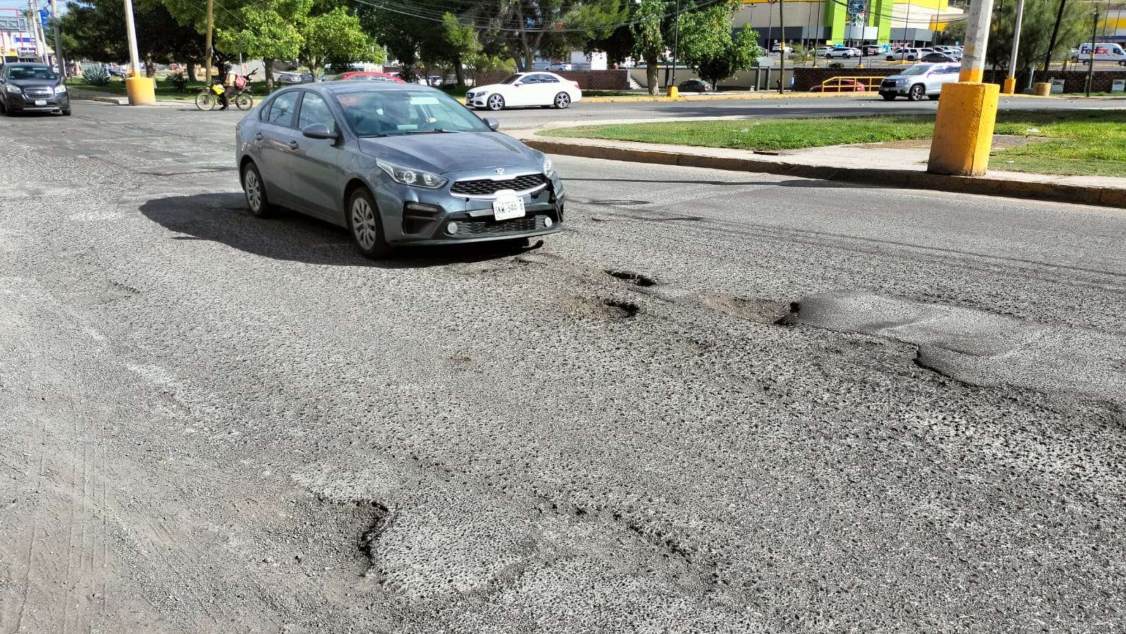Denuncian abandono vial en calles del norte de Chihuahua