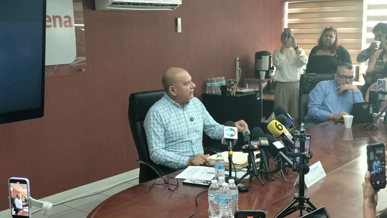 Cuestiona Estrada retraso del dictamen de Fiscalía Autónoma 