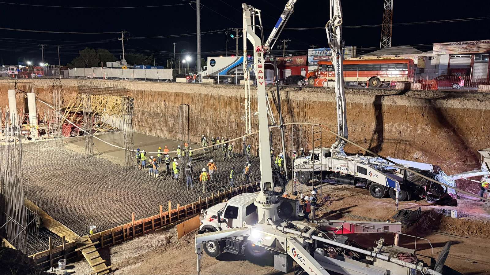 Aceleran trabajos nocturnos en paso inferior Los Arcos