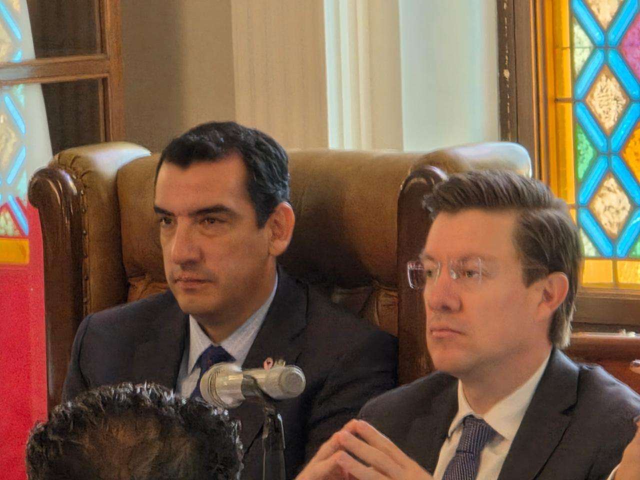 Chocan PAN y Morena en intenso debate por proyecto de Poniente 5