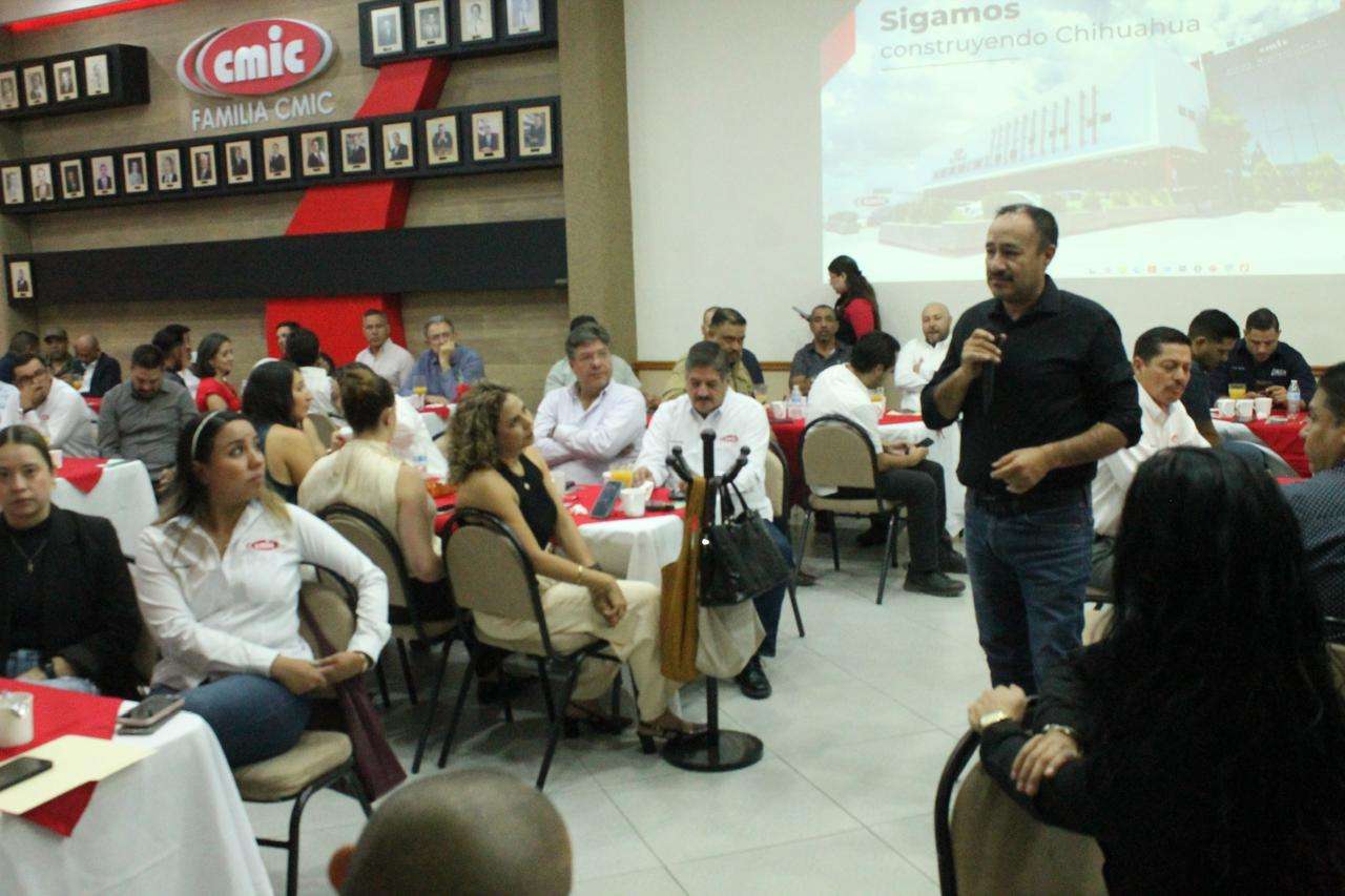 Destaca Obras Públicas avances de infraestructura ante Cmic