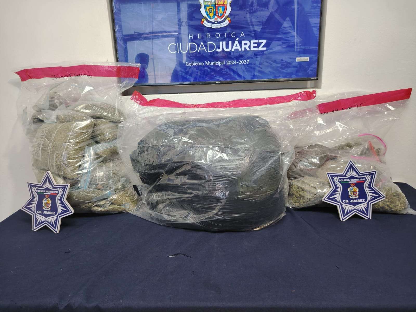 Detienen a 3 traficantes de personas, traían 20 kilos de mariguana 
