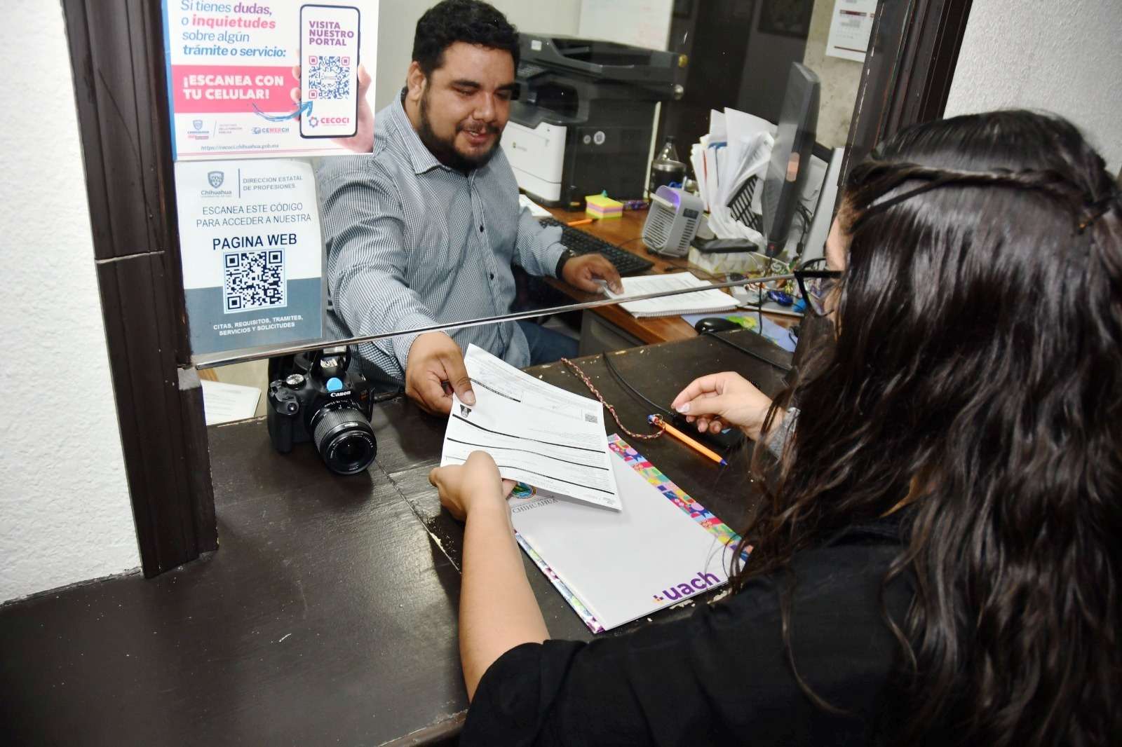 Invitan a aprovechar el 40% de descuento en Cédula Profesional Estatal
