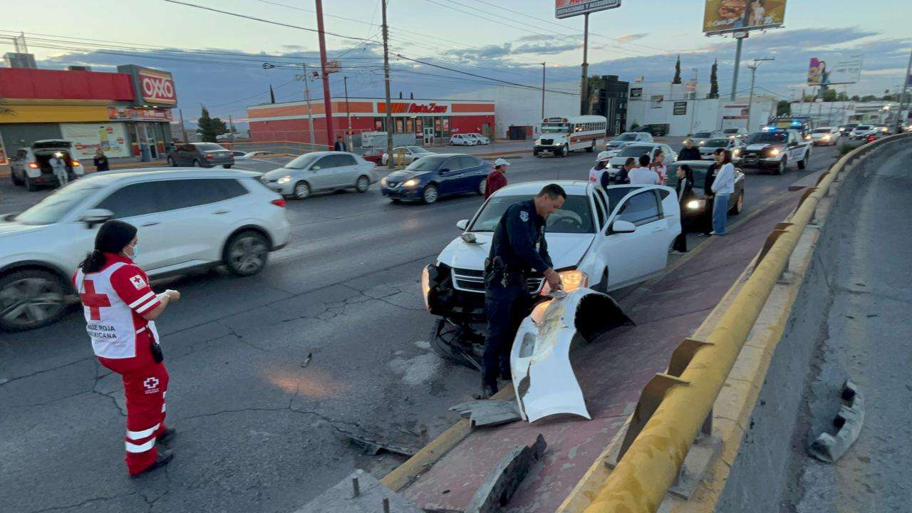 Genera choque-volcadura fuerte caos vial en el Perijuv