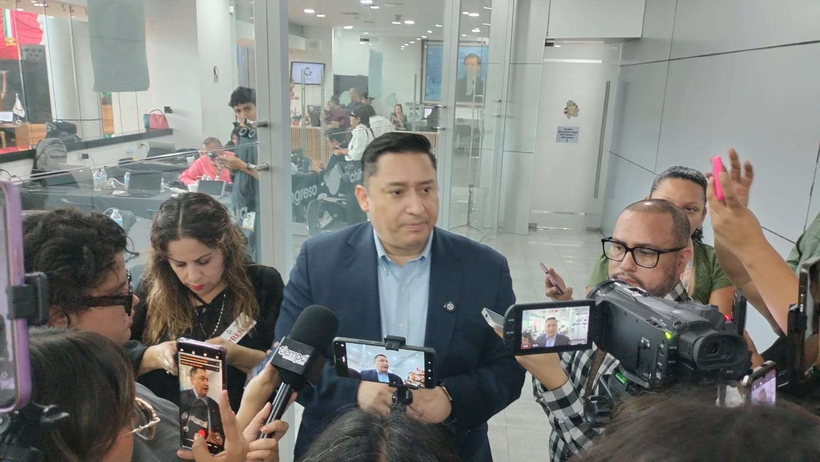 Pide Alfredo Chávez resolver caso de Jáuregui en instituciones