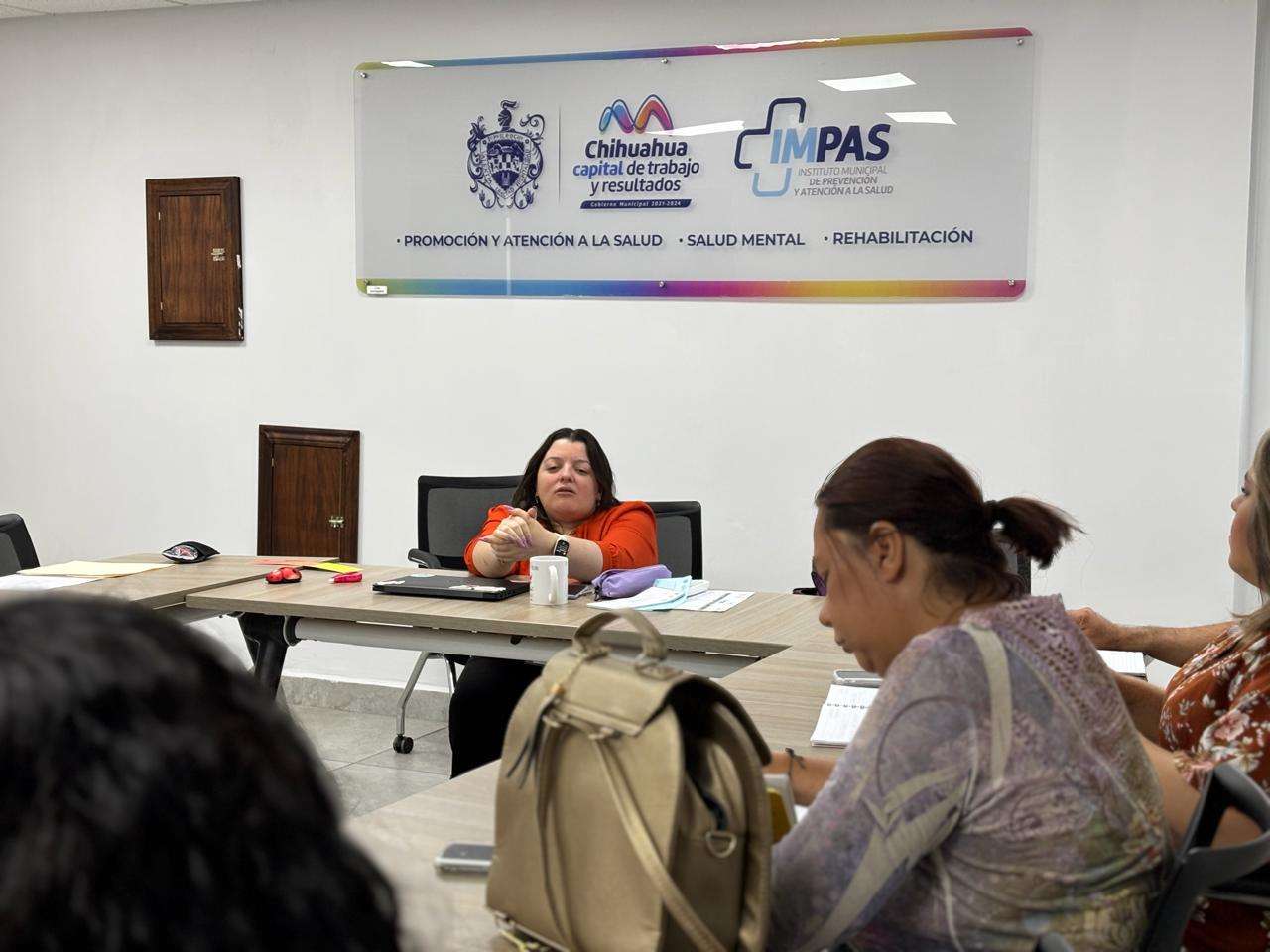 Promueven grupo terapéutico para mujeres por Octubre Rosa