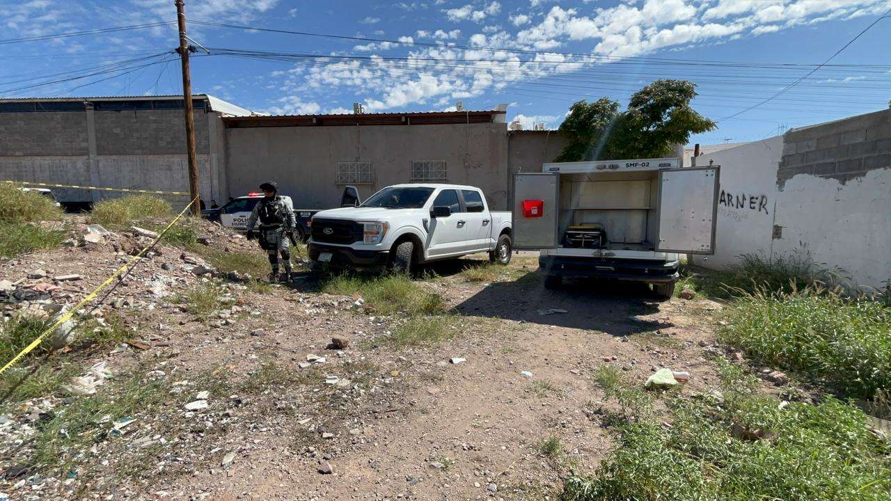 Localizan cadáver en baldío de la colonia Barrio Bajo