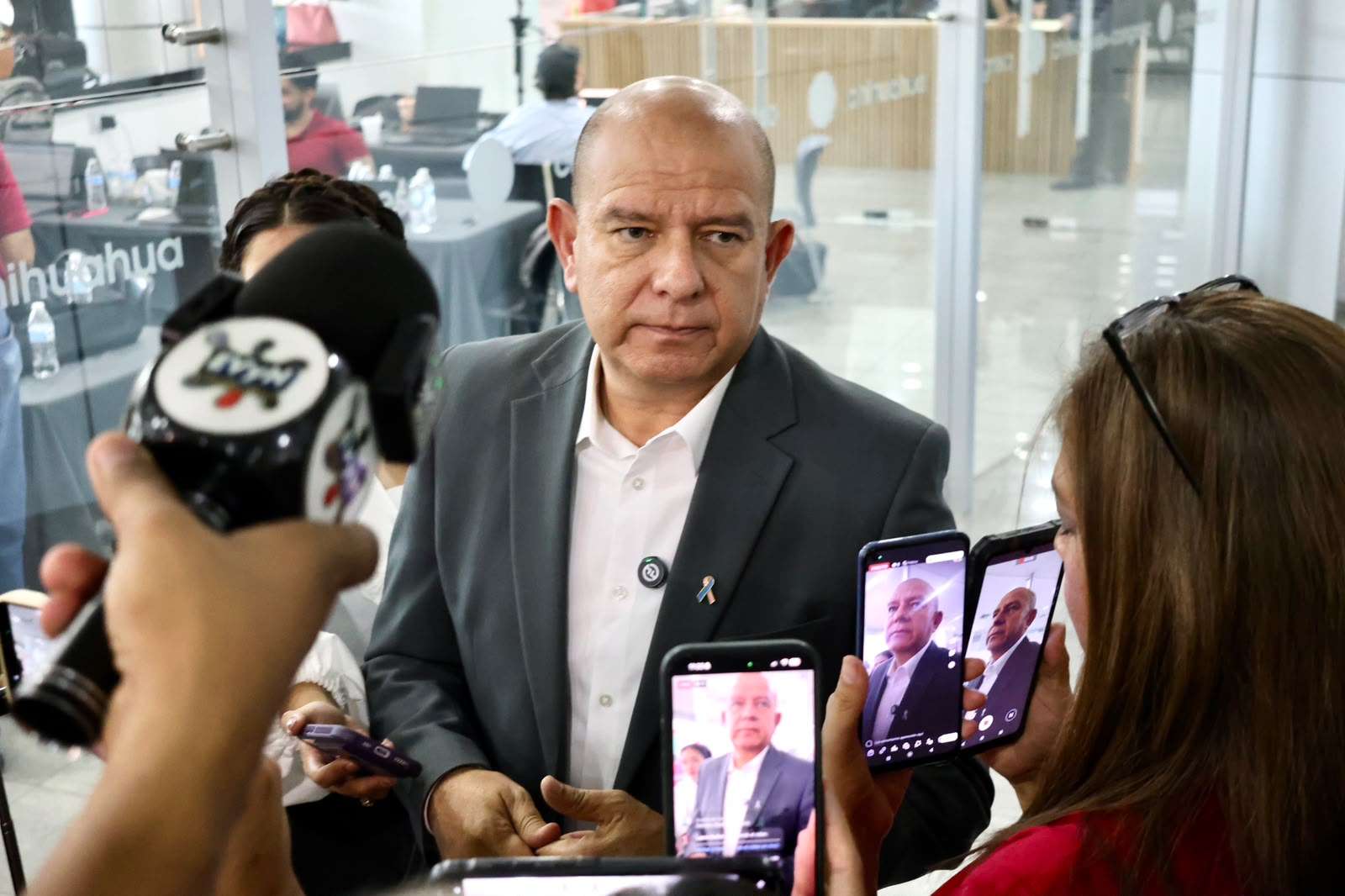 Cuestiona Cuauhtémoc Estrada: ¿Quién gobierna Chihuahua?