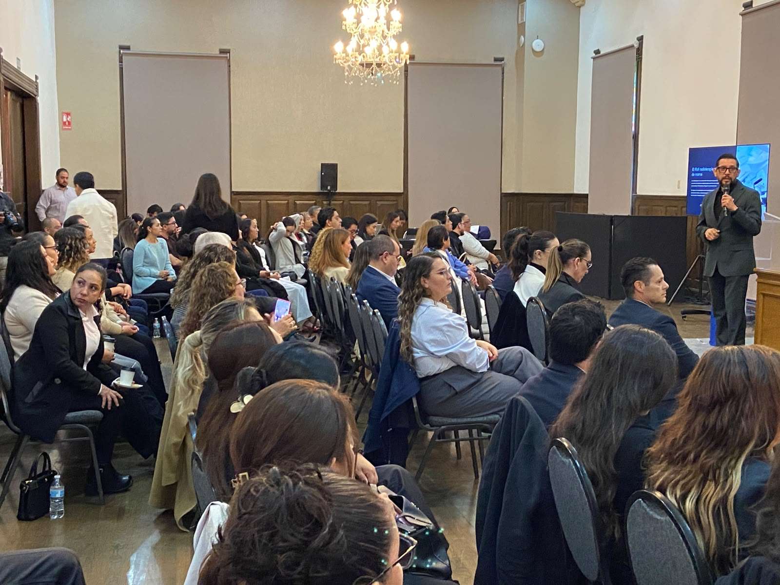 Celebra el Cecan 35 años con avances en atención oncológica
