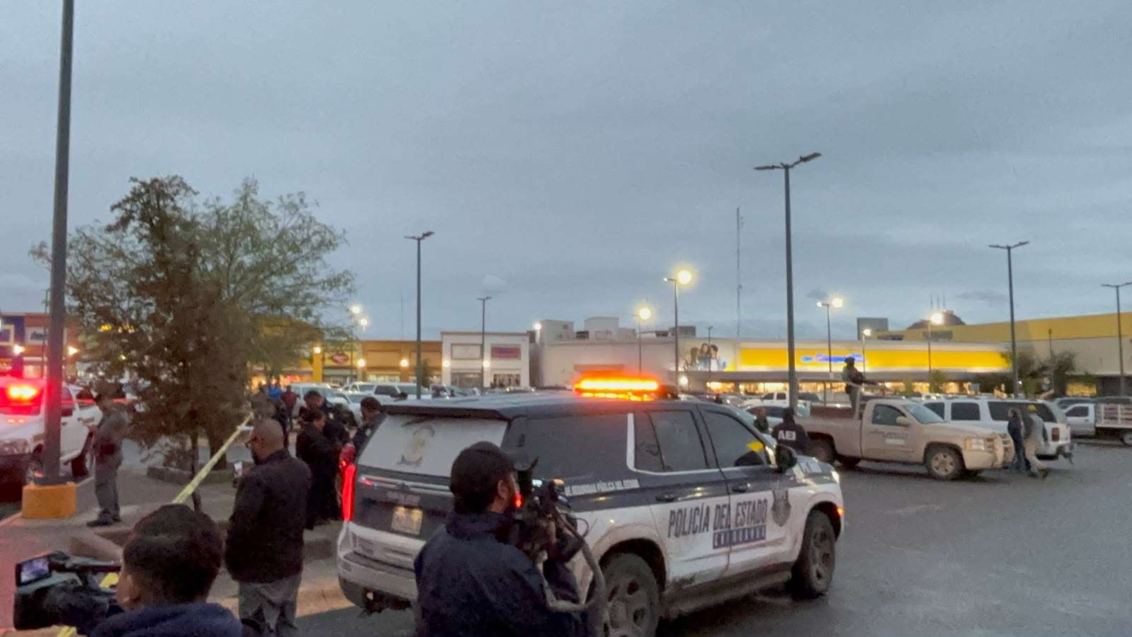 Privan de la vida a uno en estacionamiento de Fuentes Mares y Pacheco