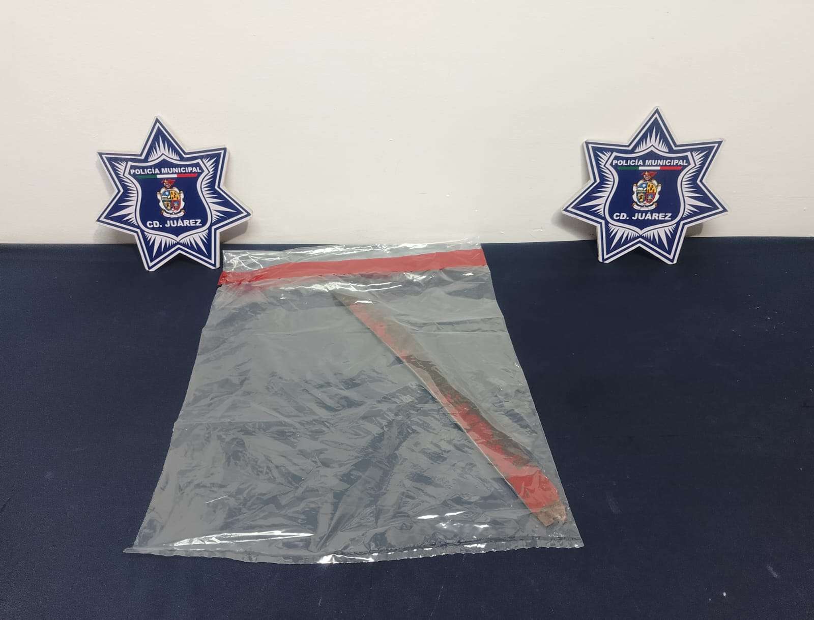 Lesiona a su pareja con un machete; lo detienen