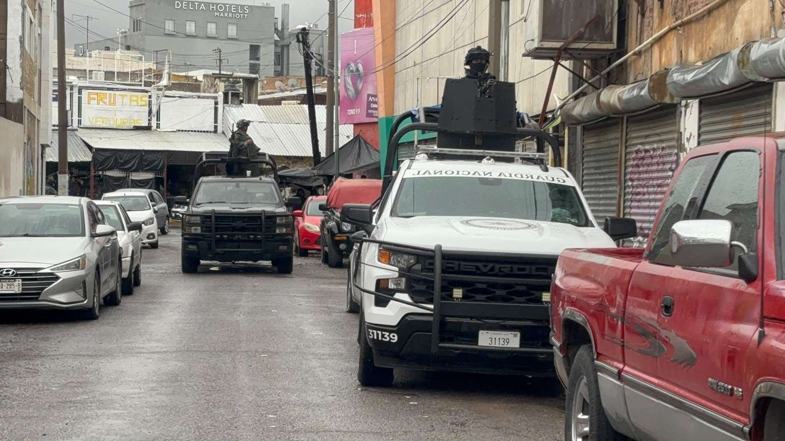 Retira GN y Ejército a familia por riesgo de derrumbe en vivienda