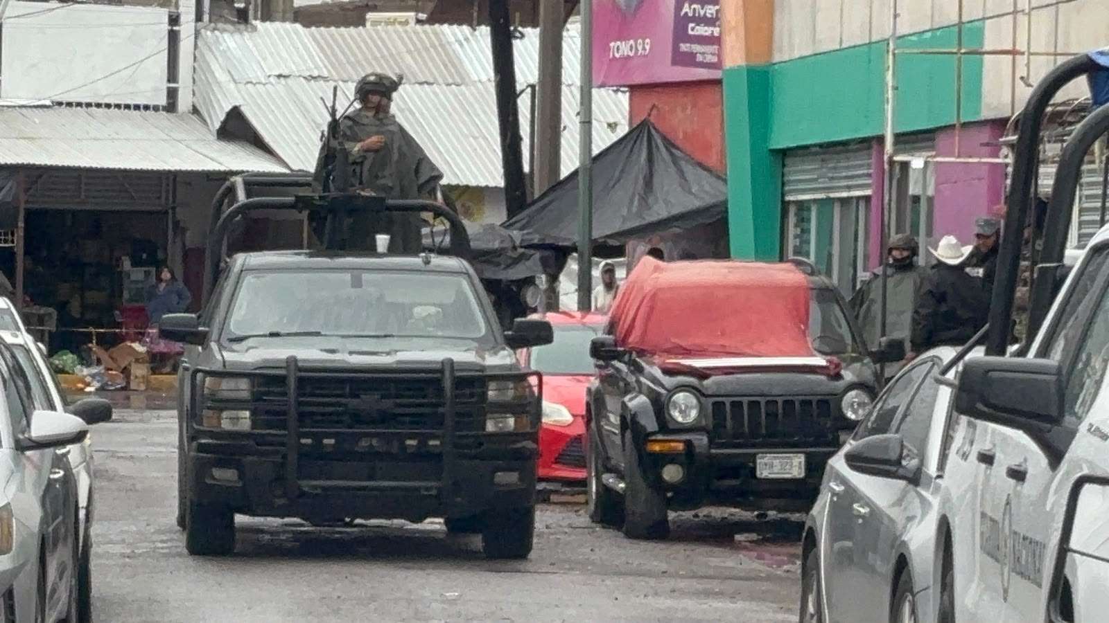 Retira GN y Ejército a familia por riesgo de derrumbe en vivienda