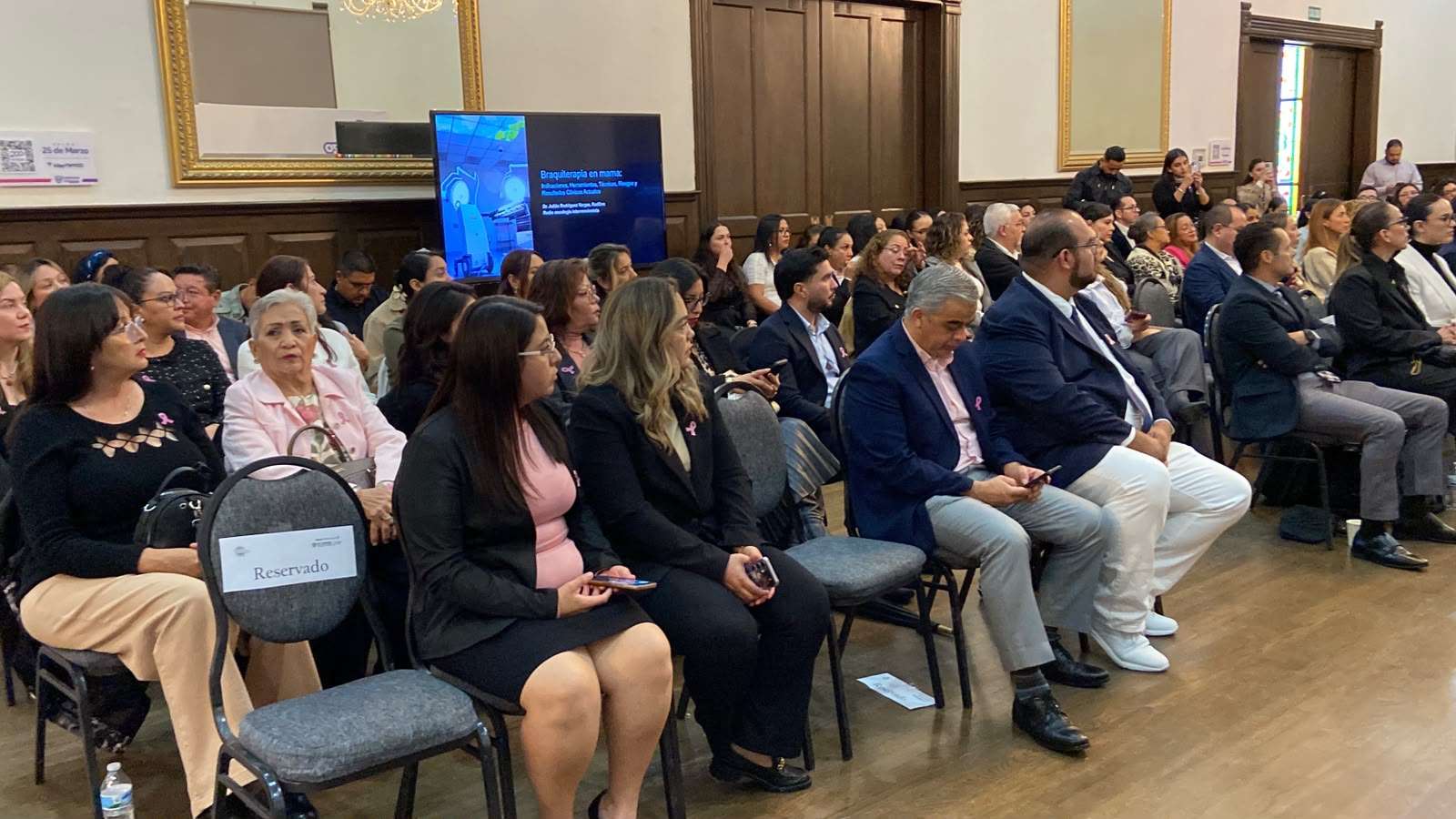 Celebra el Cecan 35 años con avances en atención oncológica