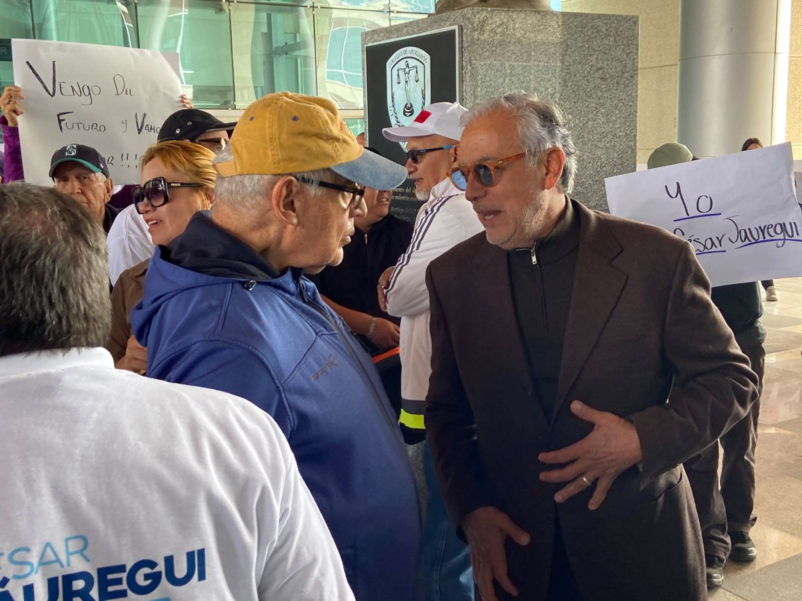 Convocan a reforzar apoyo a Jáuregui en Ciudad Judicial