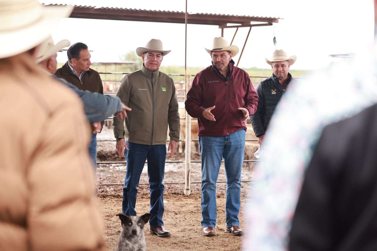 Recorre Cruz Pérez Cuéllar cuatro municipios y escucha demandas ciudadanas