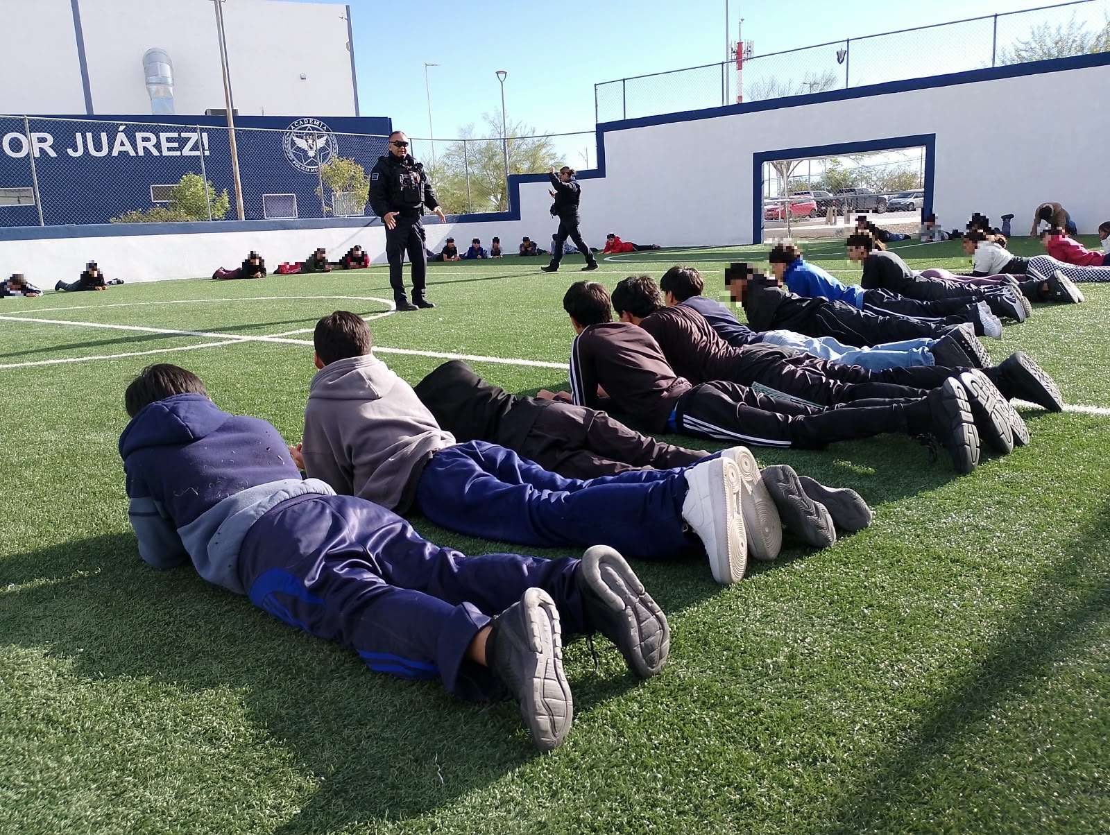 Reúne programa Valórate a más de 200 estudiantes y padres de familia