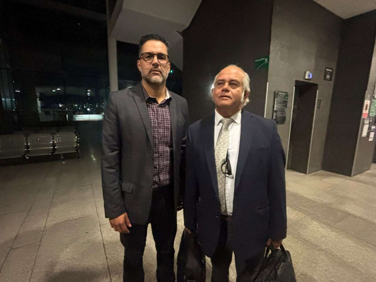 Notifican a César Jáuregui por presunta traición a la patria