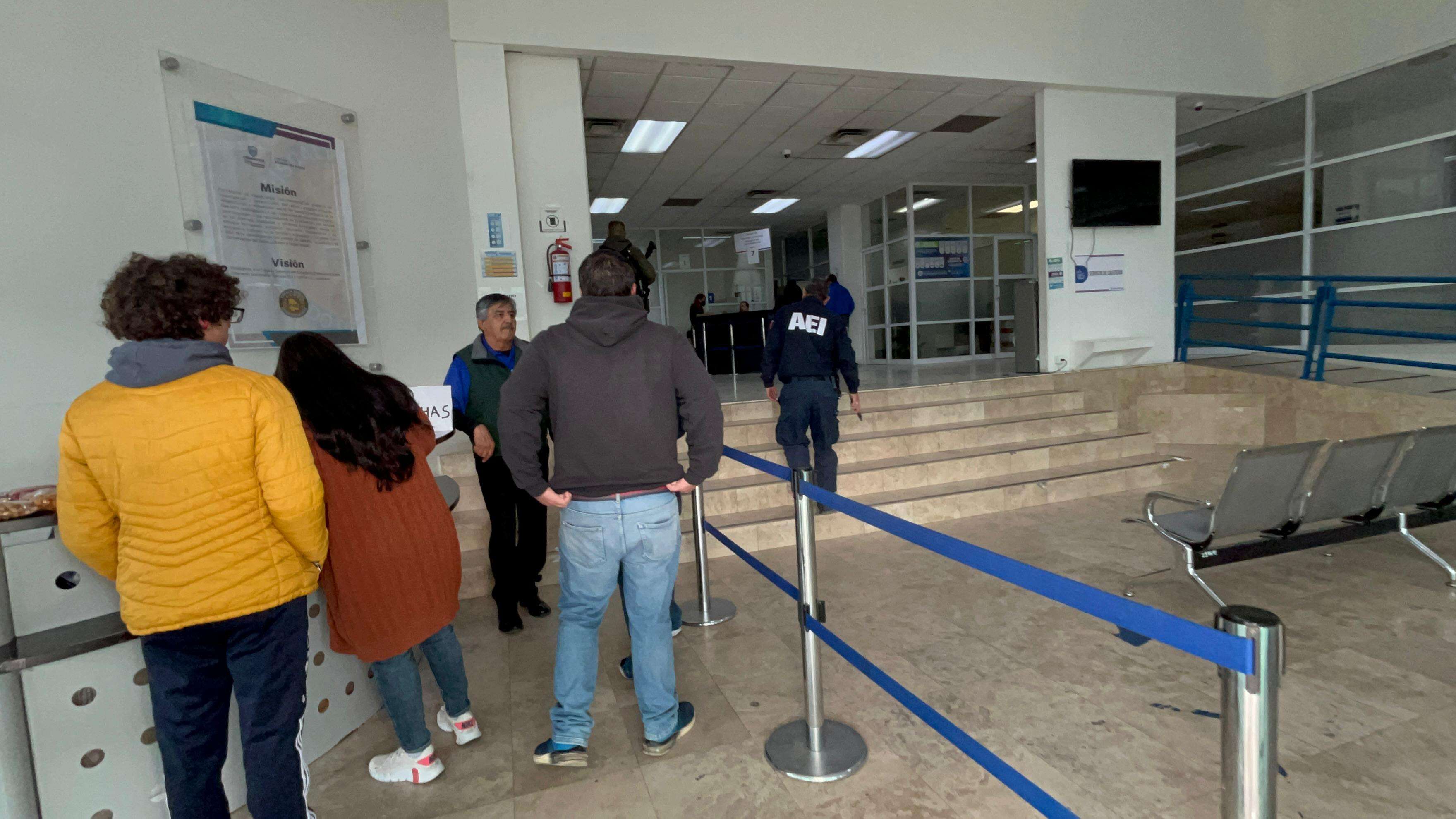 Blindan Fiscalía Centro por detención de César Jáuregui