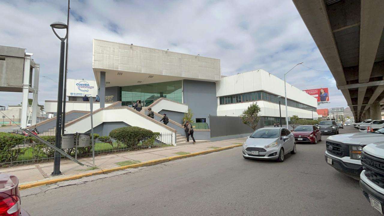 Blindan Fiscalía Centro por detención de César Jáuregui