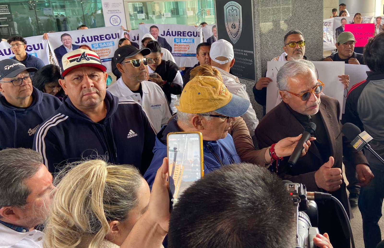 Convocan a reforzar apoyo a Jáuregui en Ciudad Judicial
