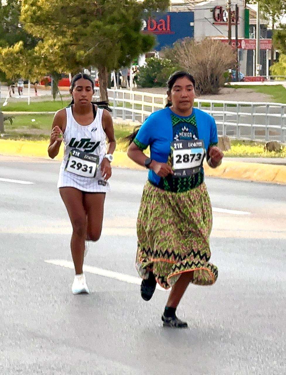 Juárez se convierte en una pista de atletismo; participan 4 mil corredores en el XV Maratón Internacional