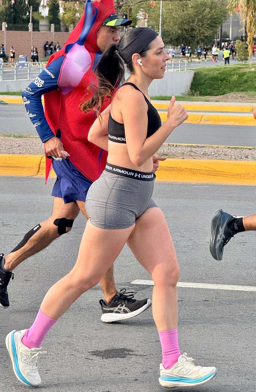 Juárez se convierte en una pista de atletismo; participan 4 mil corredores en el XV Maratón Internacional